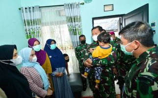 KSAL Kunjungi Keluarga Letkol Irfan Suri Korban KRI Nanggala-402 - JPNN.com