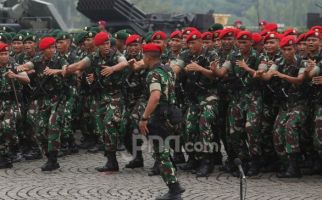 TNI dari Kodam Hasanuddin Bantu Polisi Amankan Demo Mahasiswa Hari Ini - JPNN.com