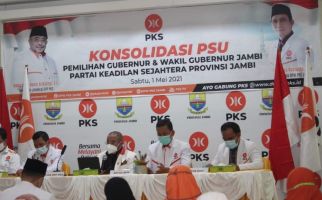 Jelang PSU Pilgub Jambi, Sekjen PKS Beri Arahan Demi Kemenangan Haris-Sani - JPNN.com