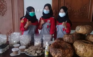 SMK Model PGRI 1 Mejayan Berencana Membuat Rumah Produksi Aneka Hasil Olahan Porang - JPNN.com