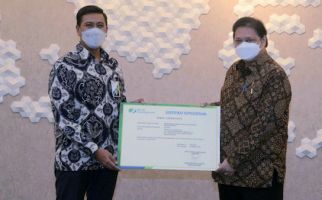 Dukung Inpres Jamsostek, Menko Airlangga Dorong Perlindungan Penerima KUR Kecil - JPNN.com