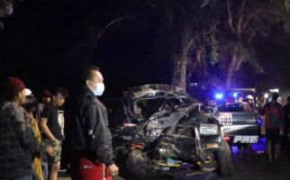 Kecelakaan Maut Toyota Kijang vs Bus di Temanggung, Dua Orang Tewas di Tempat - JPNN.com
