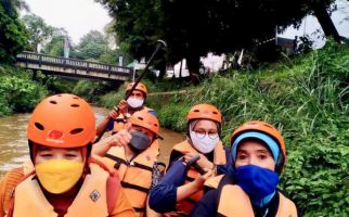 Ciptakan Lingkungan Bersih Bebas Sampah, Karang Taruna Cibinong Sulap Kali Baru Cibinong Jadi Wisata - JPNN.com