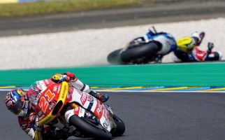 Pembalap Federal Oil Gresini Tuntaskan Moto2 Prancis dengan Hasil Positif - JPNN.com