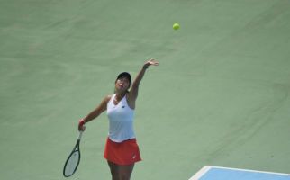Keren! Petenis Indonesia Juara Ganda Putri Turnamen Tenis W100 - JPNN.com