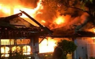Kebakaran Hanguskan Rumah di Bekasi, Pasutri Lansia Tewas, Innalillahi - JPNN.com
