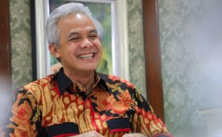 Pak Ganjar Ajak Semua Menyanyikan Lagu Indonesia Raya, Besok Jam 10 Pagi - JPNN.com