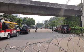 Ribuan Orang Demo Bela Palestina, Begini Kondisi di Depan Kedubes AS - JPNN.com