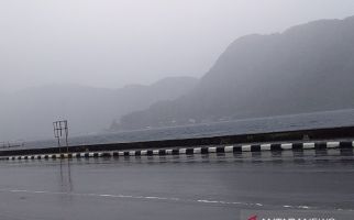 Hujan Deras Melanda, Waspada Bencana Alam - JPNN.com