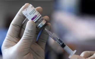 Banyak Juga ya Efek Samping Vaksin AstraZeneca yang Dapat Terjadi - JPNN.com