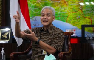 Pak Ganjar Minta Vaksin Covid-19 untuk Lansia Dimaksimalkan - JPNN.com