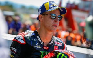 MotoGP 2022: Fabio Quartararo Tampak Kesal saat Motornya Kembali Mogok - JPNN.com