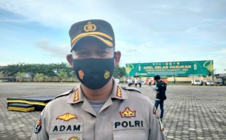 Polantas Sontoloyo, Kue Ulang Tahun TNI Malah Dijilat, Pantas Atasan Langsung Marah - JPNN.com
