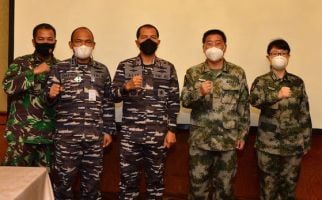 TNI AL Beri Penghargaan Kepada Angkatan Laut China - JPNN.com