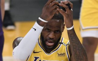Lebron James dan Isaiah Stewart Terlibat Perkelahian, Lakers Pecundangi Pistons - JPNN.com