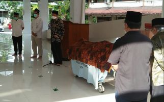 Kabar Duka, Ketua Tim Kembar Siam RS Soetomo Tutup Usia - JPNN.com