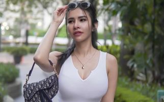 Maria Vania Beber Cara Bikin Pria Lemas di Ranjang, Hmm - JPNN.com