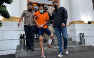 Door! Timah Panas Menembus Kaki Wahyu Buana, Si Pembunuh Sadis - JPNN.com