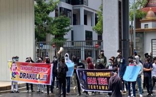 Pangeran Tanggapi Aduan Masyarakat Soal Dugaan Gubernur Riau Terlibat Korupsi Bansos - JPNN.com