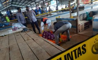 Di Tengah Pasar, Rian Berkelahi dengan Temannya, Jleb, Banjir Darah - JPNN.com