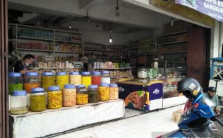 Pedagang Oleh-oleh Khas Cianjur: Barang Berkurang Saja Sudah Untung - JPNN.com