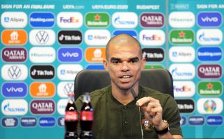 EURO 2020: Pepe Marah-marah ke Rui Patricio, Kenapa ya? - JPNN.com