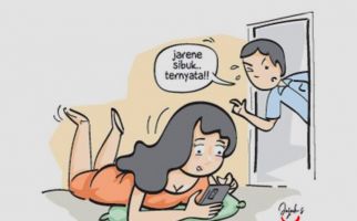 Istri Cuma Asyik Main Ponsel dan Rebahan, Rumah Tangga Berantakan - JPNN.com