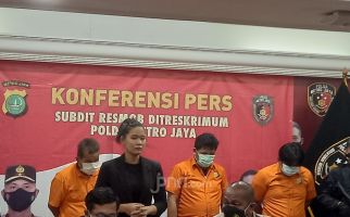 Berlagak Polisi, 3 Pria Ini Memeras Sopir yang Bermain Judi, Cuma Modal Kaus Hitam - JPNN.com