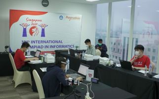 Tim Siswa Indonesia Berjaya di IOI Singapura - JPNN.com