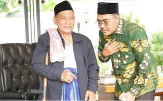 Bertemu Kiai Aliudin Zein Kresek, Gus Jazil Minta Doakan Keselamatan Bangsa - JPNN.com