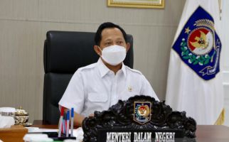 Oknum Satpol PP Lakukan Kekerasan saat PPKM, Ini Reaksi Menteri Tito - JPNN.com