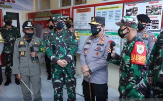 Mantap! Panglima TNI Sidak Tempat Penyimpanan Obat di Banten - JPNN.com