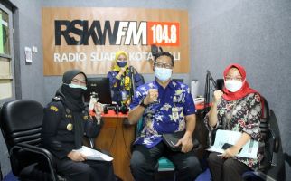 Bersama Instansi Lain, Bea Cukai Menyosialisasikan Ketentuan Cukai Lewat Radio - JPNN.com