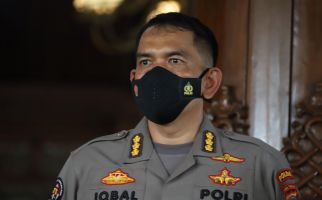 Polisi Temukan Foto Ini di HP Aktivis Khilafatul Muslimin Cirebon Raya - JPNN.com