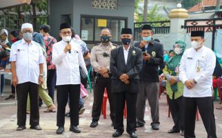 Masjid Ini Jadi Rumah Ibadah Pertama di Jakarta yang Menggelar Vaksinasi Covid-19 - JPNN.com