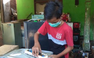 Adib Surya Ramadhan, Bocah 13 Tahun Ini Sangat Luar Biasa, Lihat Apa yang Dia Kerjakan - JPNN.com