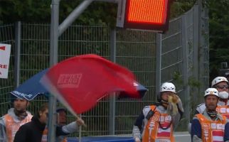 2 Motor Terbakar, Api Membara, MotoGP Styria Dihentikan Sementara - JPNN.com