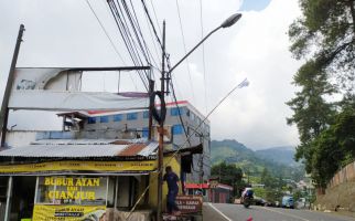 PKL Puncak Kibarkan Bendera Putih, Bupati Bogor Bilang Begini - JPNN.com