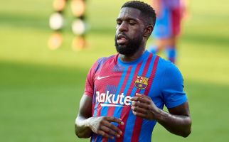 Samuel Umtiti Ngambek dengan Fan Barcelona, Kenapa ya? - JPNN.com