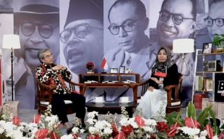 Yudi Latif Ungkap 'Islam Garam dan Gincu' ala Bung Hatta - JPNN.com