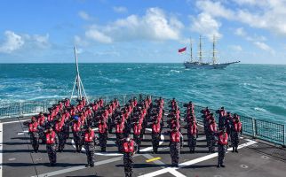 Dua Kapal Perang Siaga Penuh di Laut Arafuru, Misinya Sangat Jelas! - JPNN.com