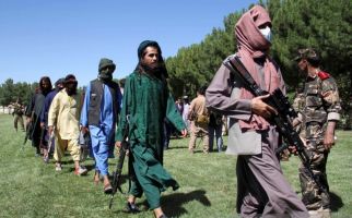 Afghanistan Butuh Uang, Taliban Temukan Tumpukan Emas dan Dolar di Rumah Eks Pejabat - JPNN.com