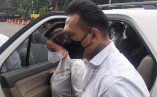 Hadir di Kejari Jakarta Pusat, Jerinx SID Sudah Siap Ditahan? - JPNN.com