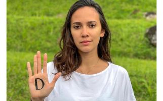 Nadine Alexandra Ikut Kampanyekan #drsoapHealsEarth - JPNN.com