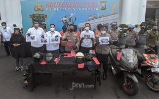 Gerombolan Pelaku Penusukan Pria di Tandes Surabaya Selalu Bawa Senjata Tajam - JPNN.com