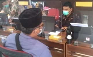 Budiantoro Dianiaya di Kantor Lurah, Panas! - JPNN.com