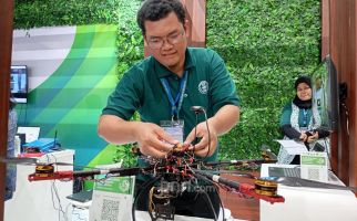 Kemendikbudristek Hadirkan Drone Pendeteksi Penyakit Tanaman Padi di HEPCON 2024 - JPNN.com