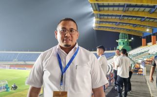 Satu Poin di Kandang Persib, Semen Padang Jaga Asa Keluar Zona Degradasi - JPNN.com