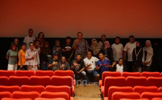 Bangun Konektivitas, Calon Ketum ILUNI FHUI Nonton Musik dan Nobar Alumni - JPNN.com