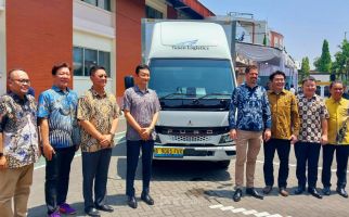 PT Yusen Mengaku Dapat Banyak Untung Setelah Mengoperasikan Mitsubishi Fuso eCanter - JPNN.com